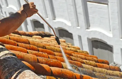 Nettoyage de toitures - Gommenec'h